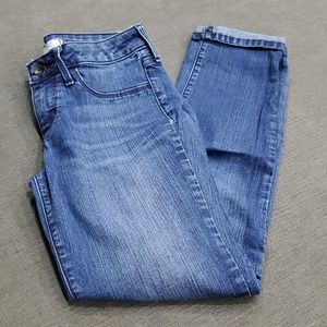 💥50% sale💥Bullhead ankle cropped sz5 #1100